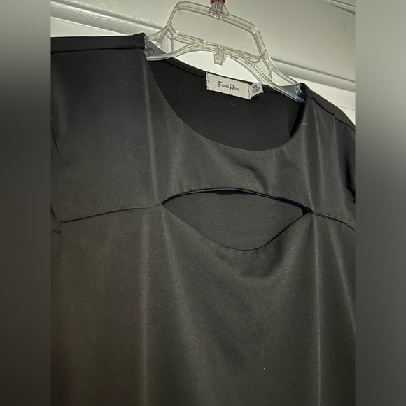 Cropped black t shirt - Picture 3 of 3